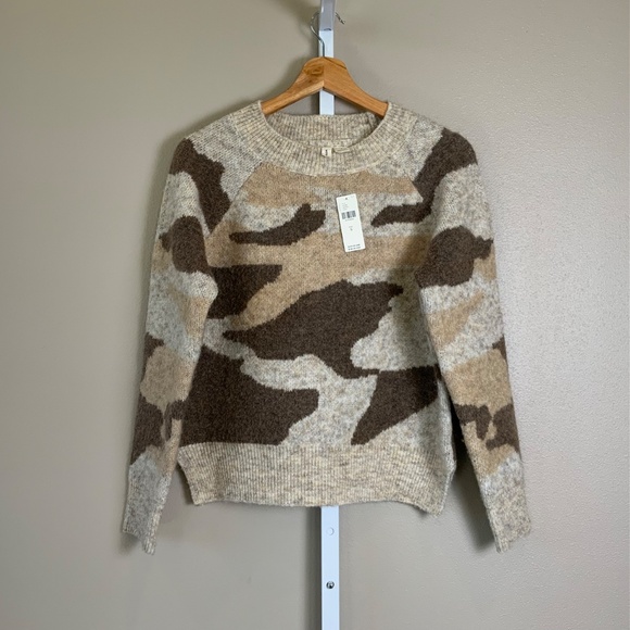 Anthropologie Moth Marjorie Camo Sweater - Picture 6 of 16